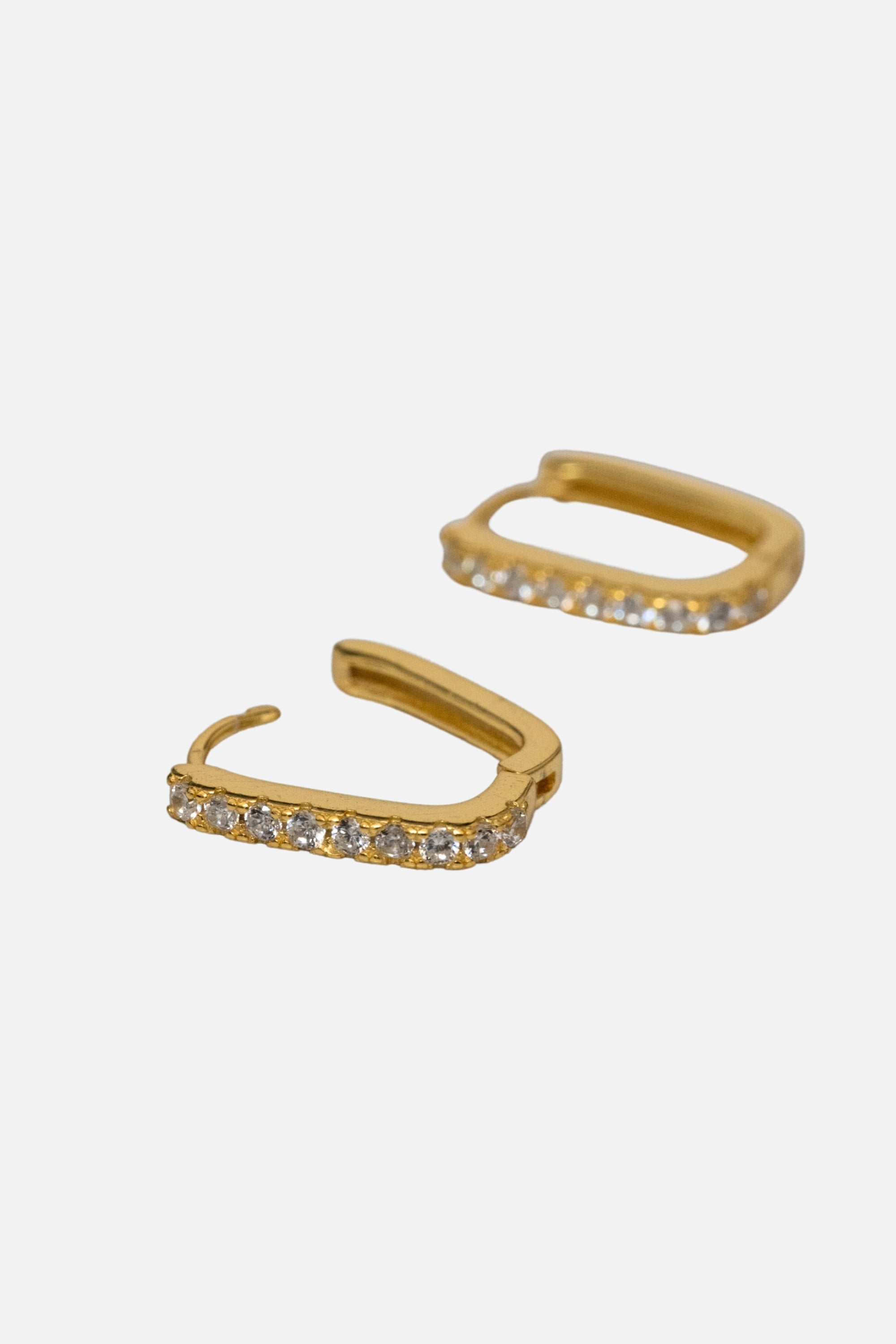 U loop Bijou Pierce