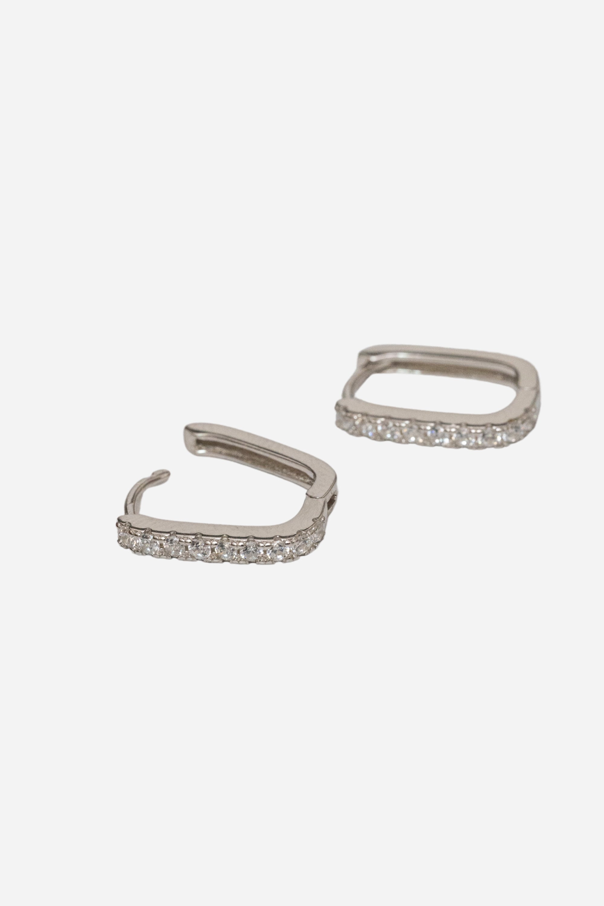 U loop Bijou Pierce