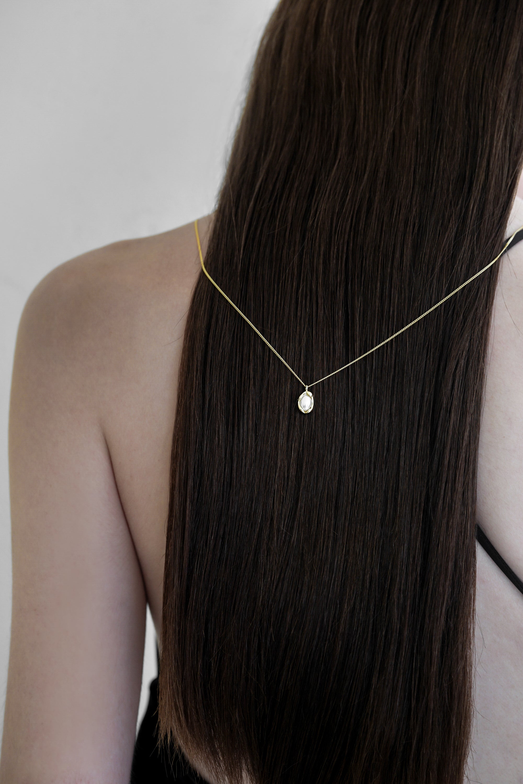 Egg Pearl Necklace | Gold