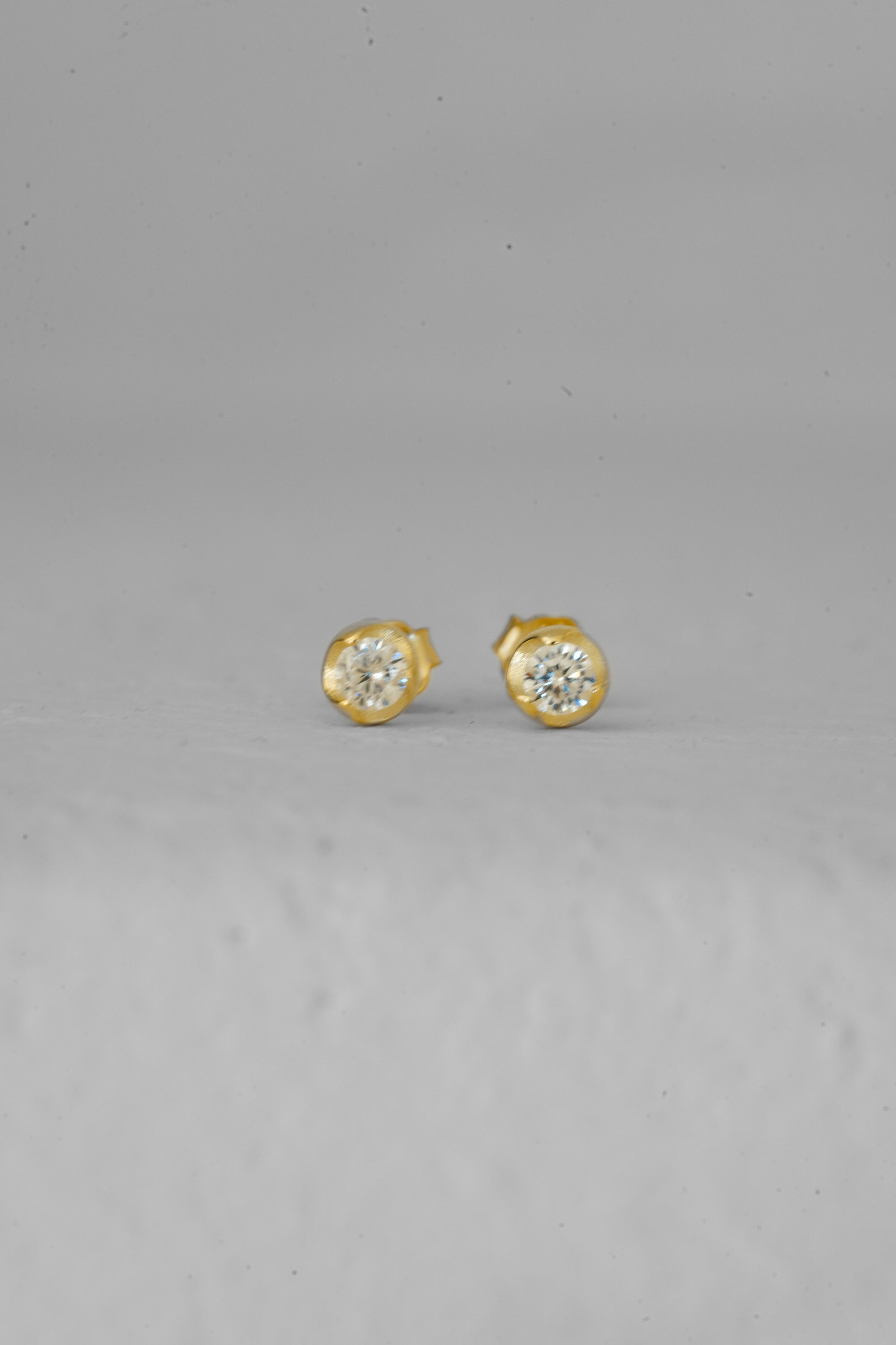 Mini Deformation Pierce | Gold