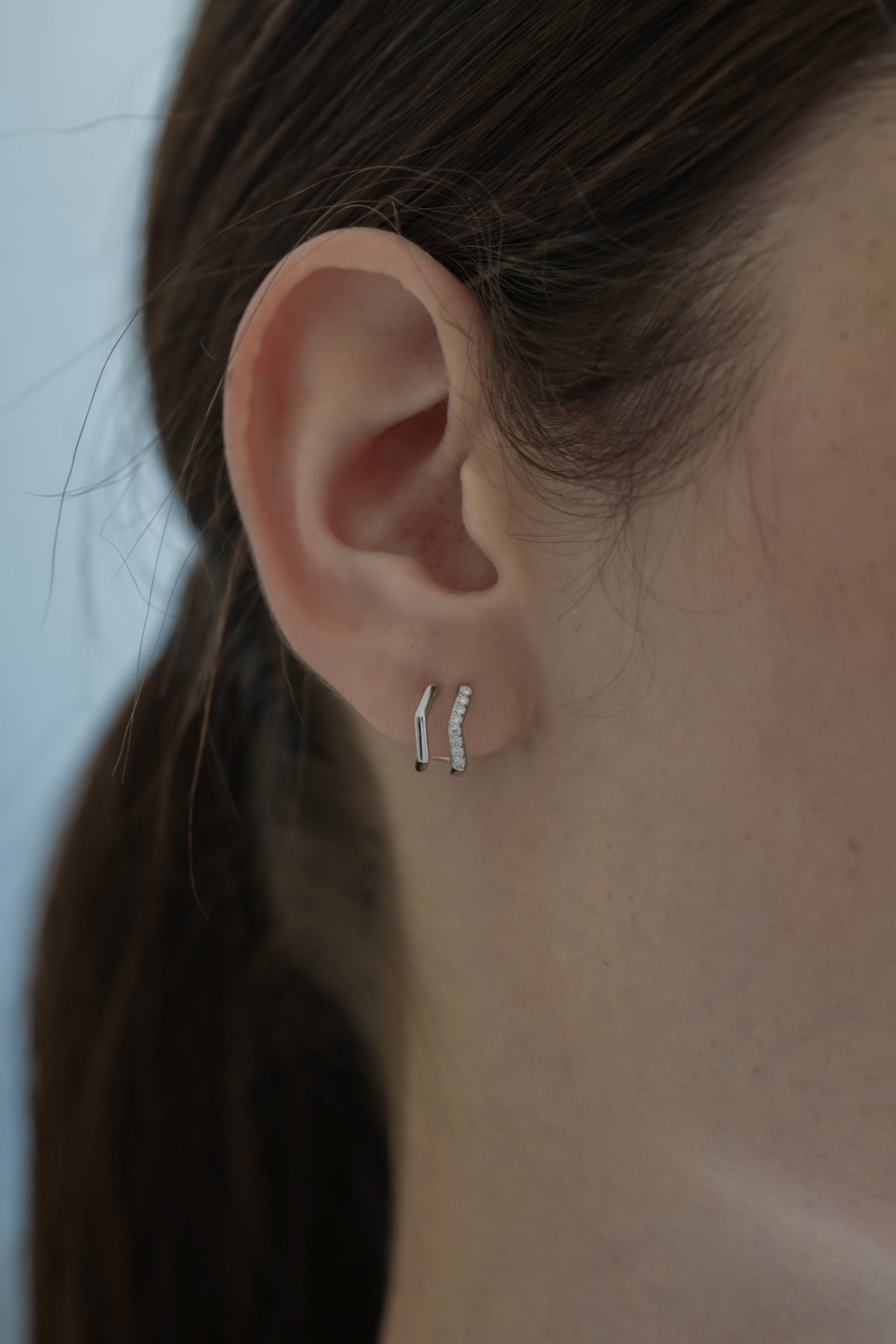 V Shape Double Pierce